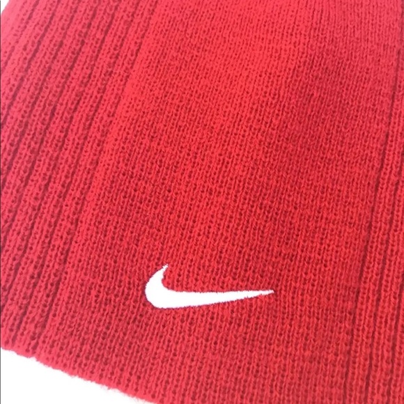 NWT Nike Red Infant Toque Ribbed Bonnet Winter Head Gear Unisex - Picture 3 of 5